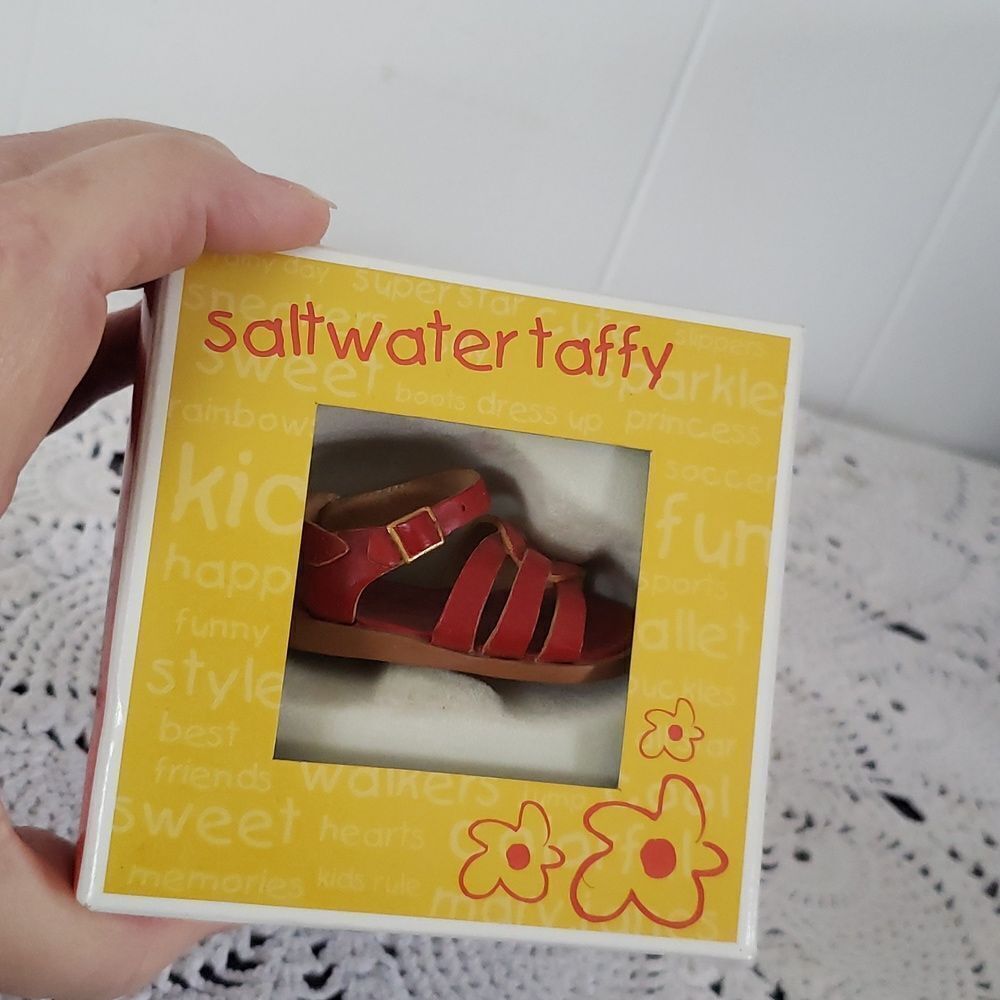 Vtg 2004 'Just the Right Shoe' Collectible Miniature "Saltwater Taffy" by Raine